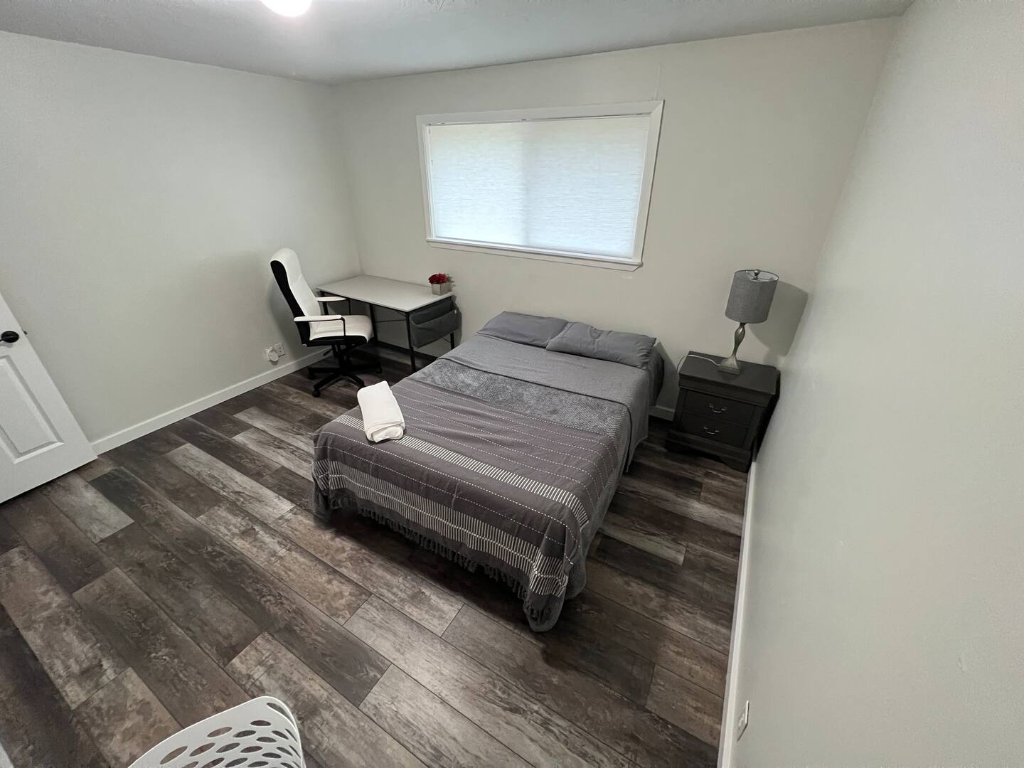 East Renton Room 2 — photo 1